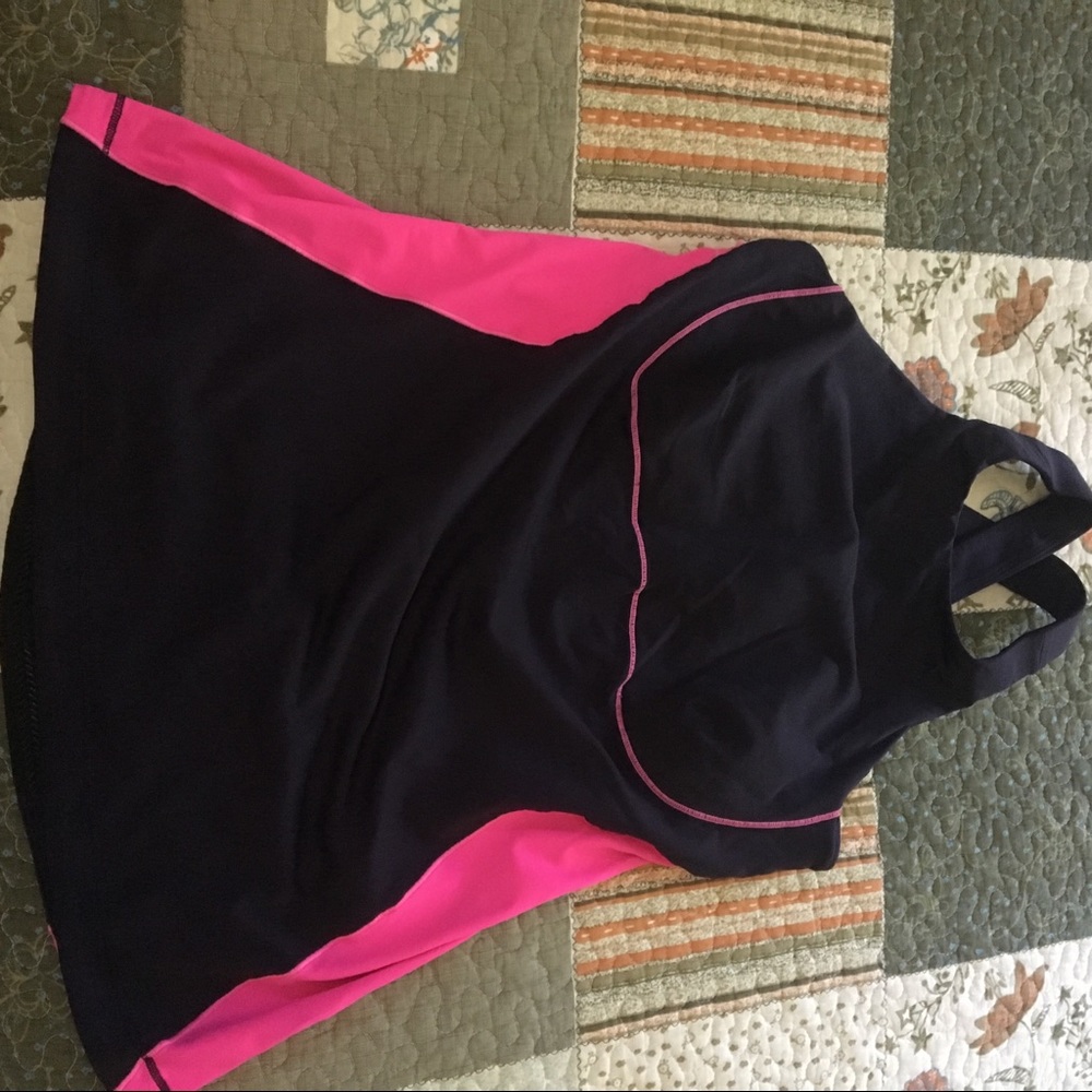 Lululemon top